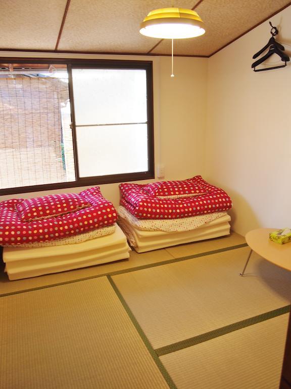 Guesthouse Usagi-Momiji Киото Экстерьер фото