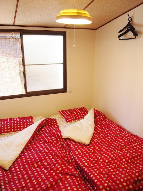 Guesthouse Usagi-Momiji Киото Экстерьер фото
