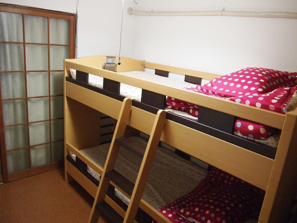 Guesthouse Usagi-Momiji Киото Экстерьер фото