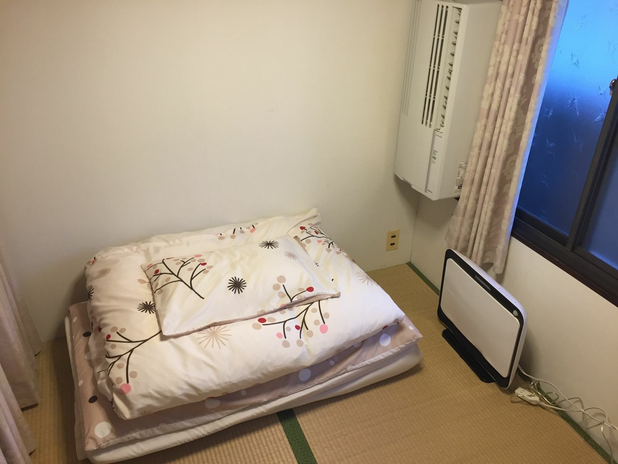Guesthouse Usagi-Momiji Киото Экстерьер фото